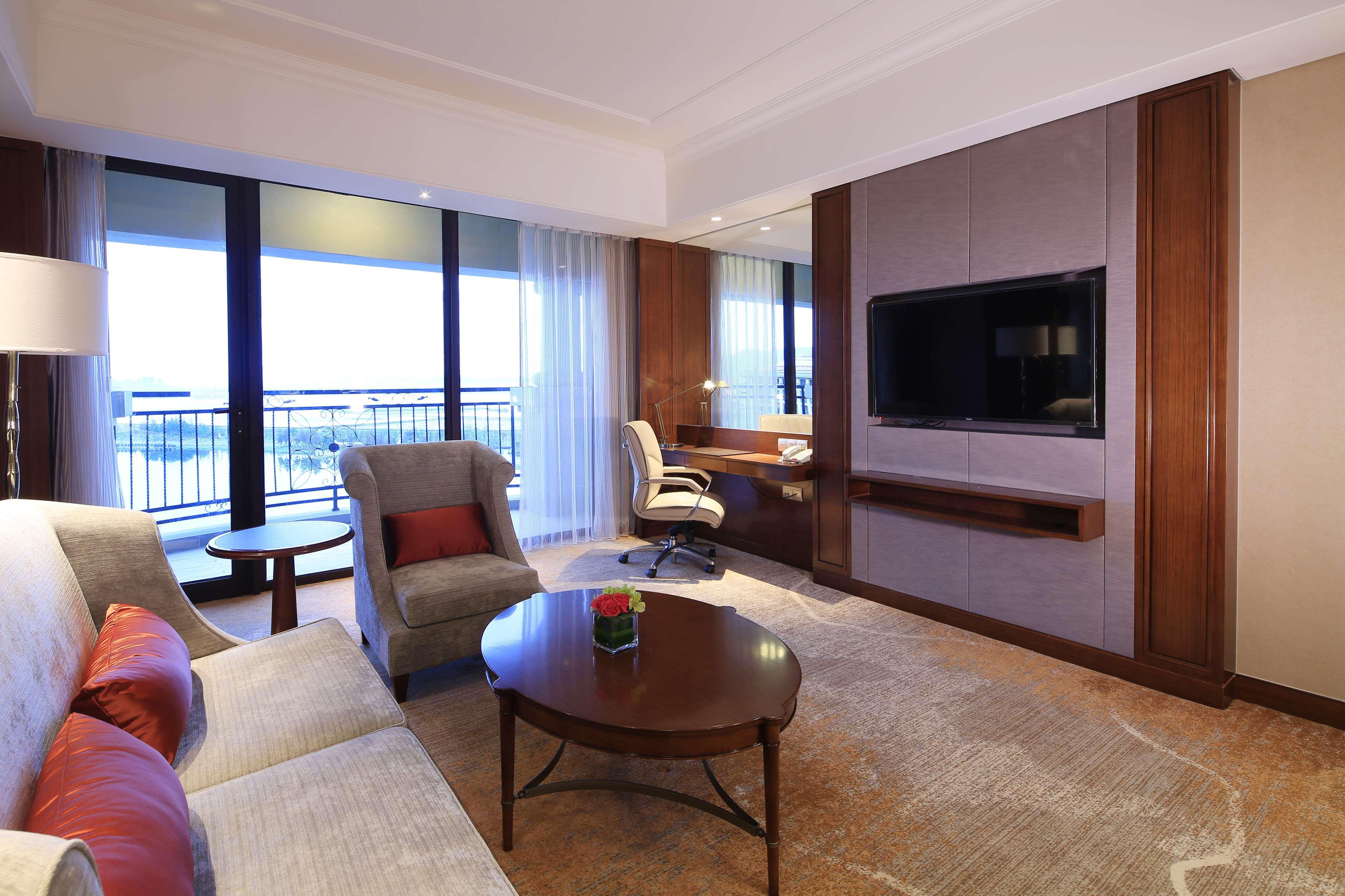 ดับเบิ้ลทรี บาย ฮิลตัน หนิงโบ ชุนเซียว Hotel หนิงป่อ ภายนอก รูปภาพ